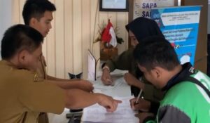 Tak Perlu Jauh ke Disdukcapil, Warga Garut Bisa Cetak e-KTP Langsung di Kantor Kecamatan
