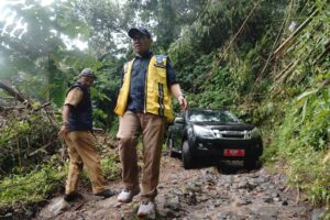 Bupati Garut Tinjau Infrastruktur Daerah Selatan, Dua Alternatif Jalan Baru Sedang Dikaji