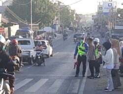 Kehadiran Polisi di Pagi Hari, Polres Garut Pastikan Arus Lalu Lintas Tetap Aman dan Lancar