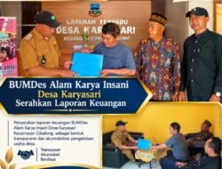 BUMDes Alam Karya Insani Desa Karyasari Serahkan Laporan Keuangan